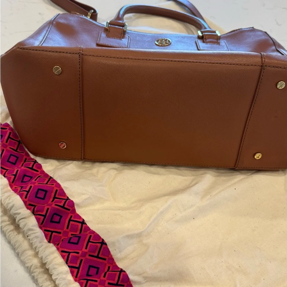 Tory Burch tory burch