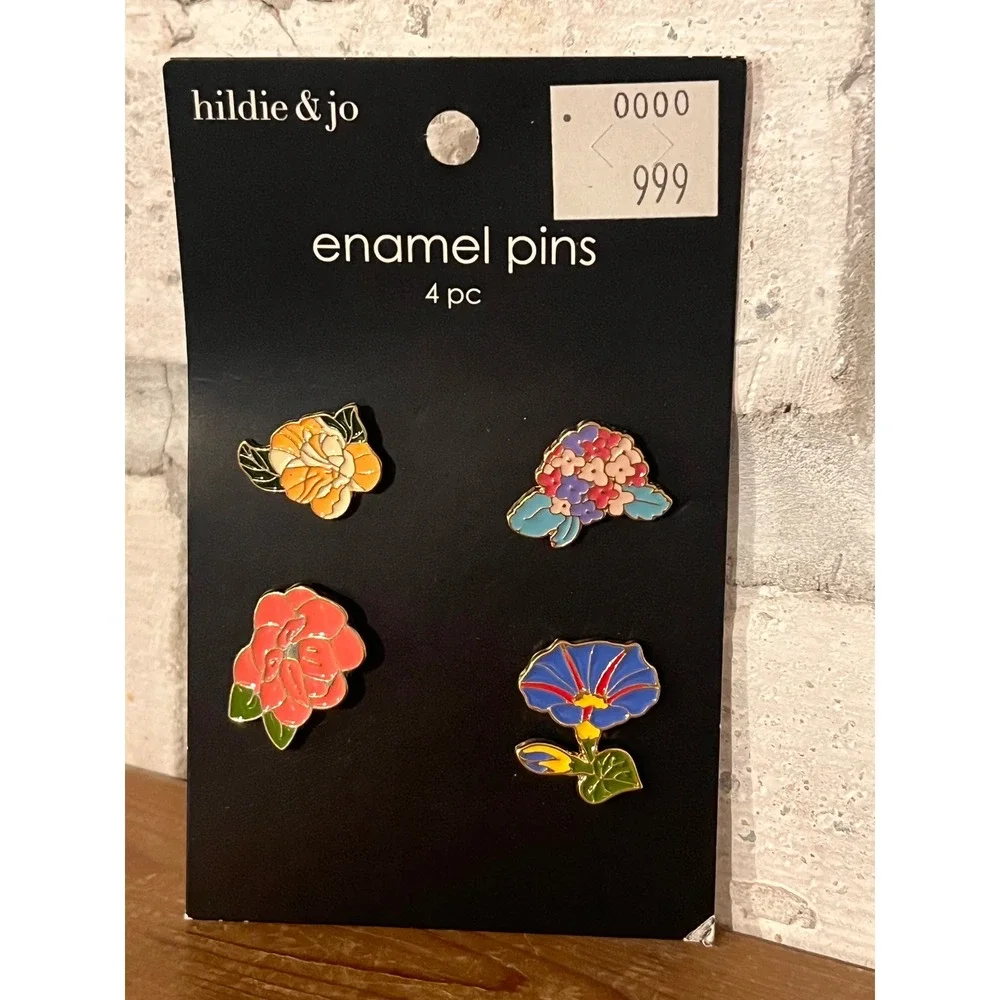 Set of 4 Enamel‎ Floral Pins NWT