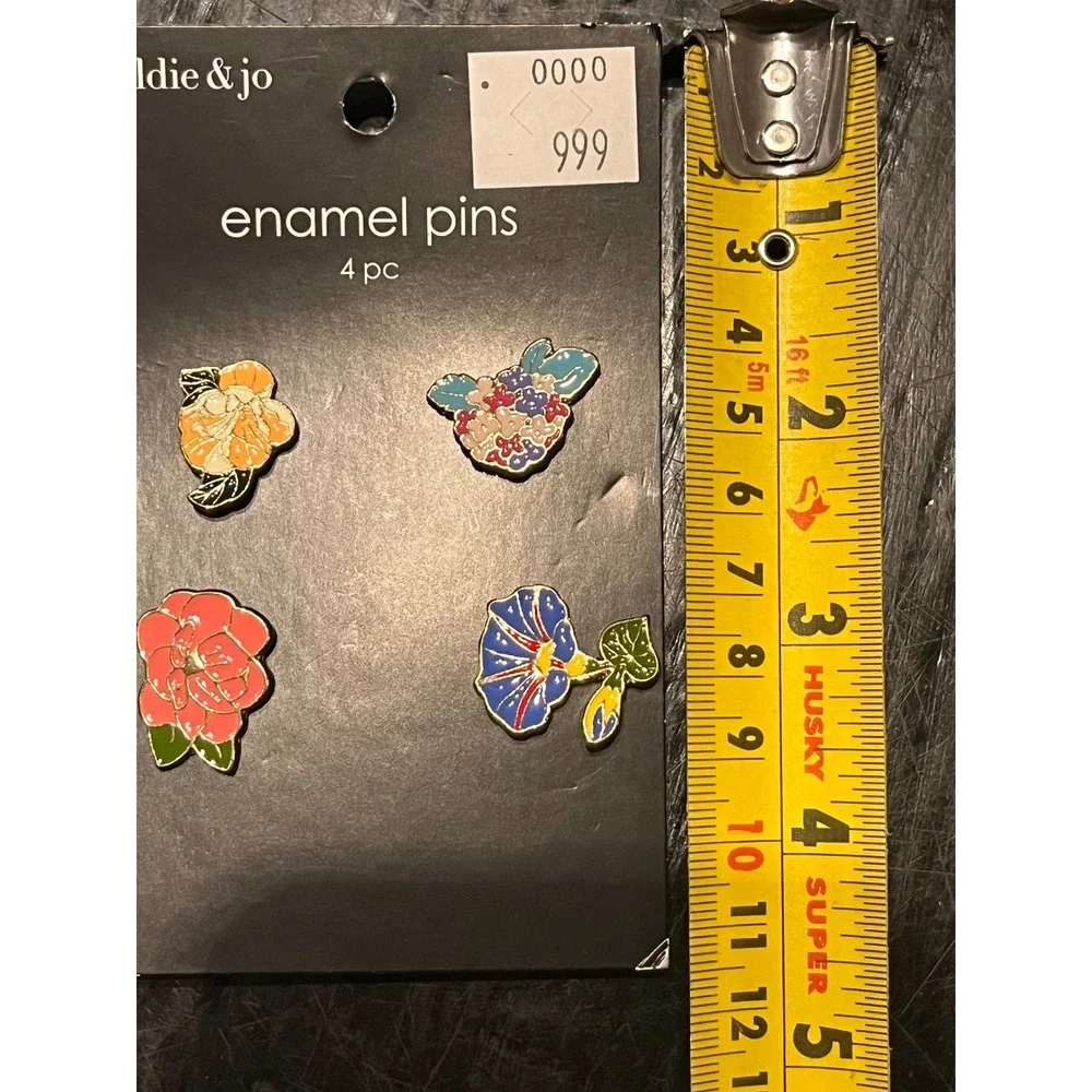 Set of 4 Enamel‎ Floral Pins NWT