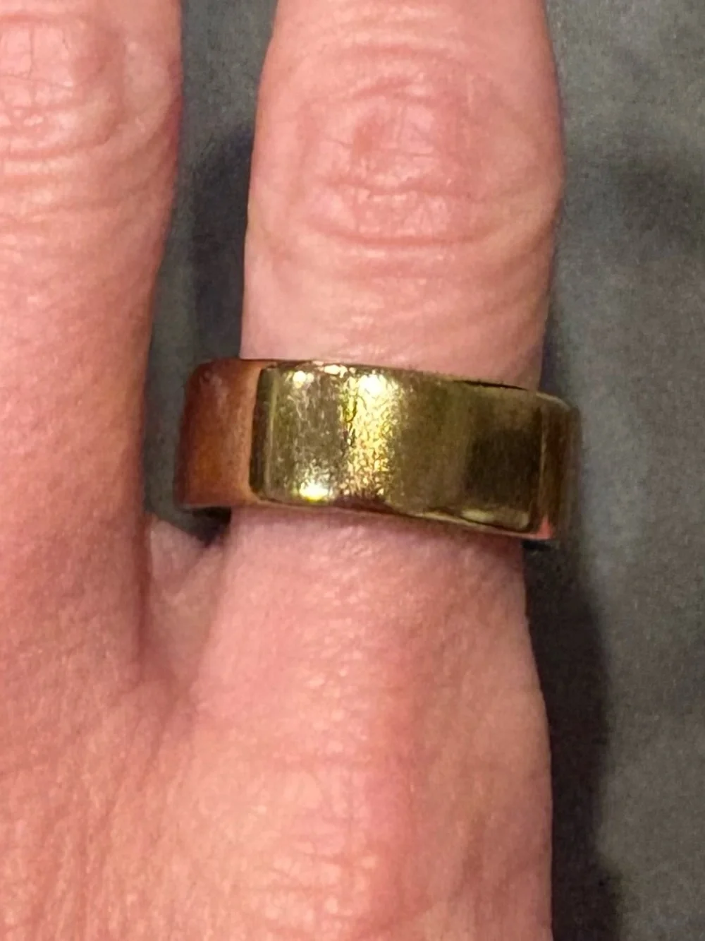 Oura Gold Smart Ring 4 by Oura size 7