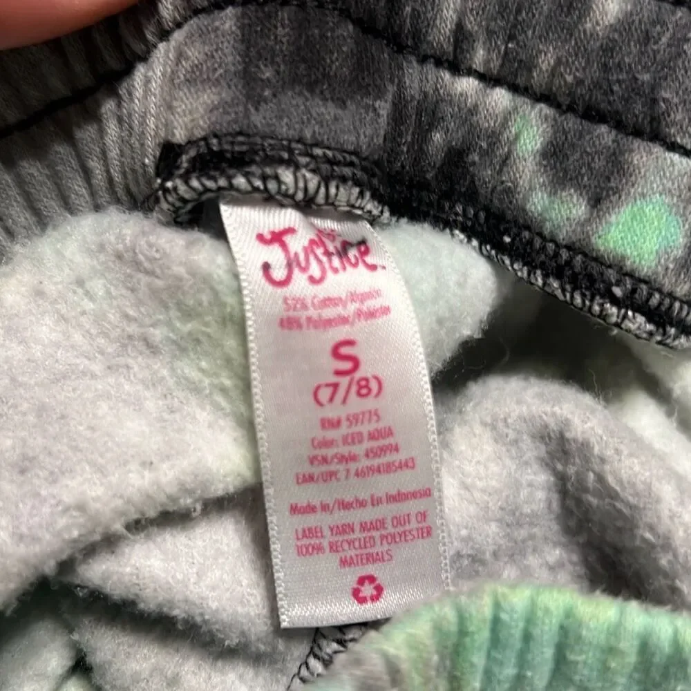Justice pairs joggers