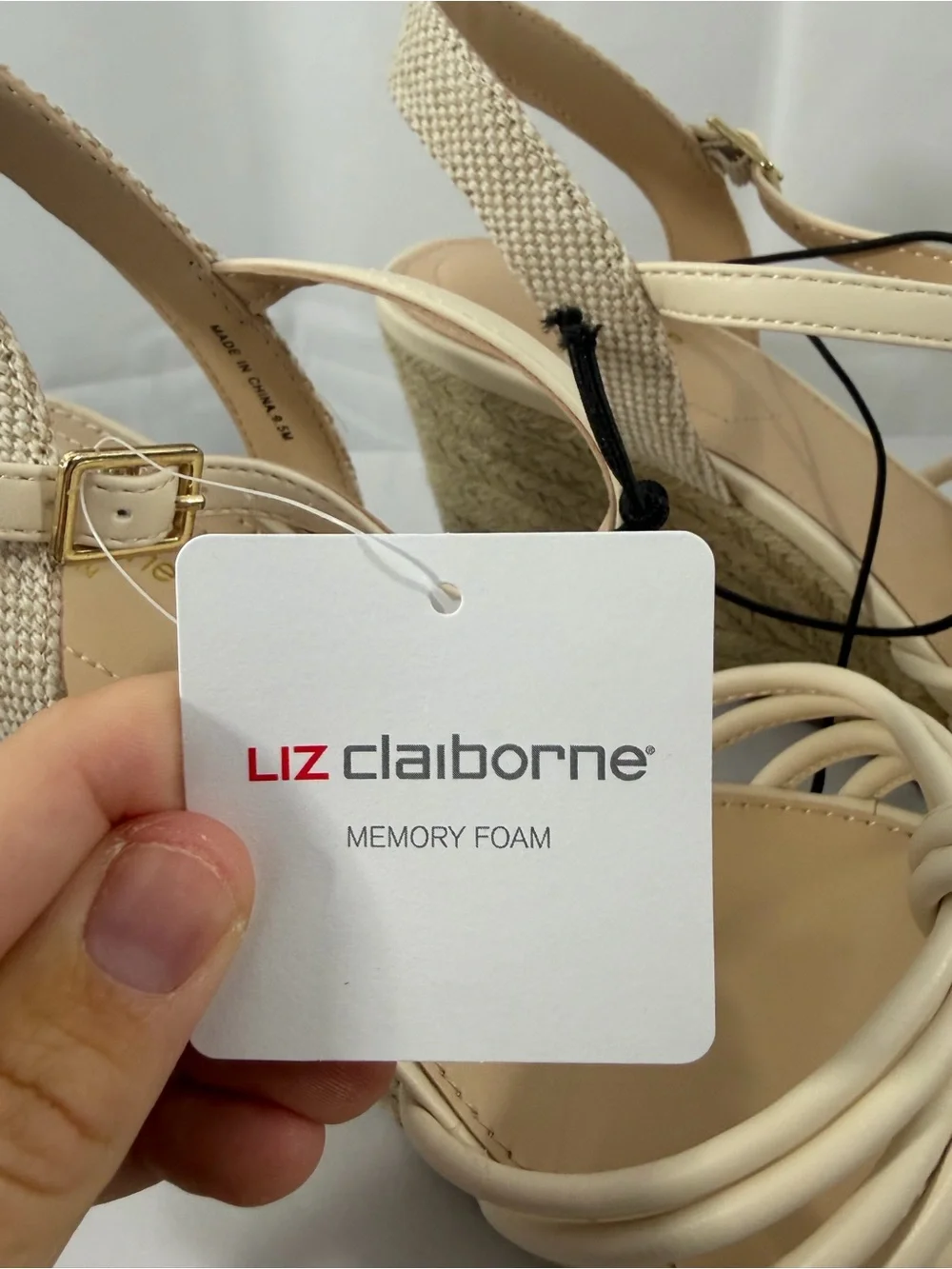 Liz Claiborne items quick •4