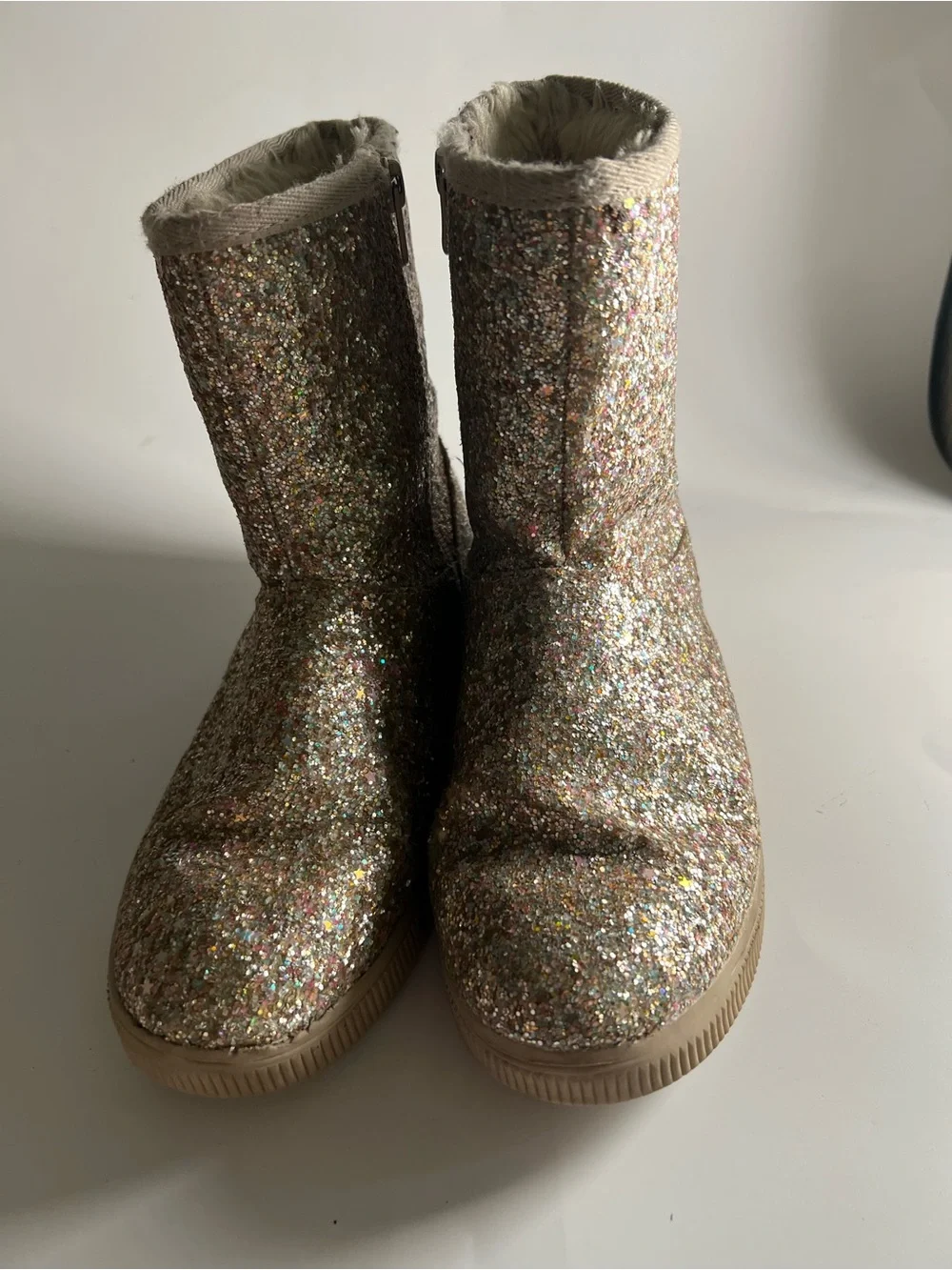 Target sparkling glitter