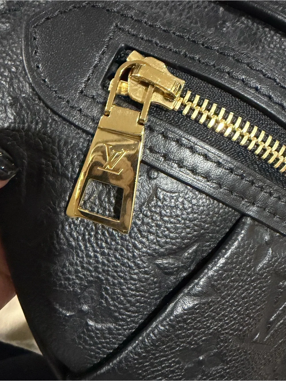 Louis Vuitton like new