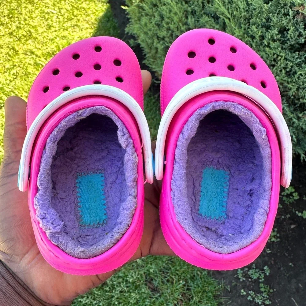 CROCS preowned fairly