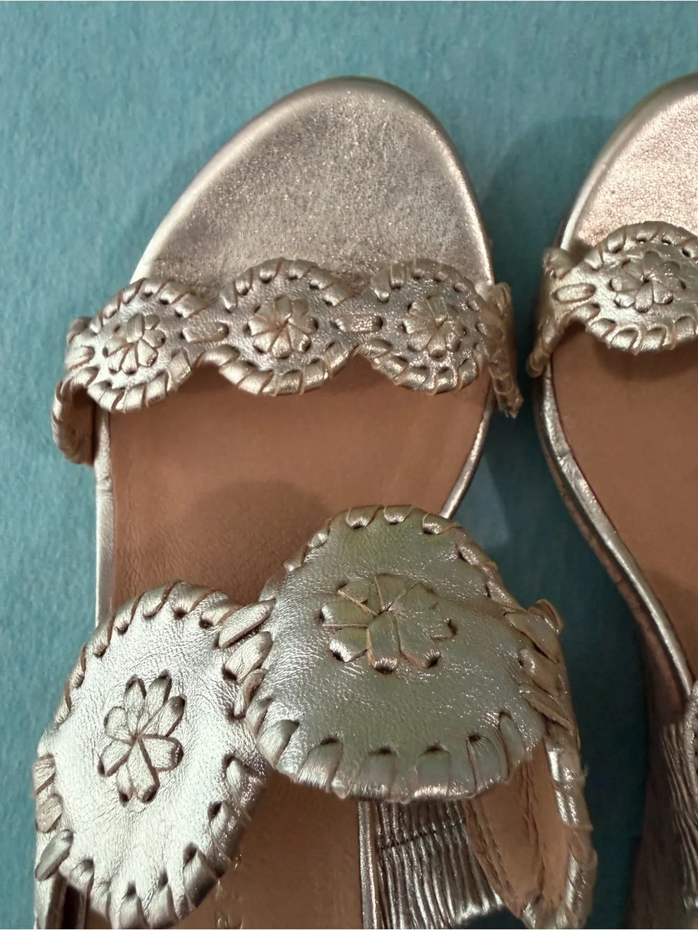 Jack Rogers Lauren Mid Wedge in Platinum Metallic