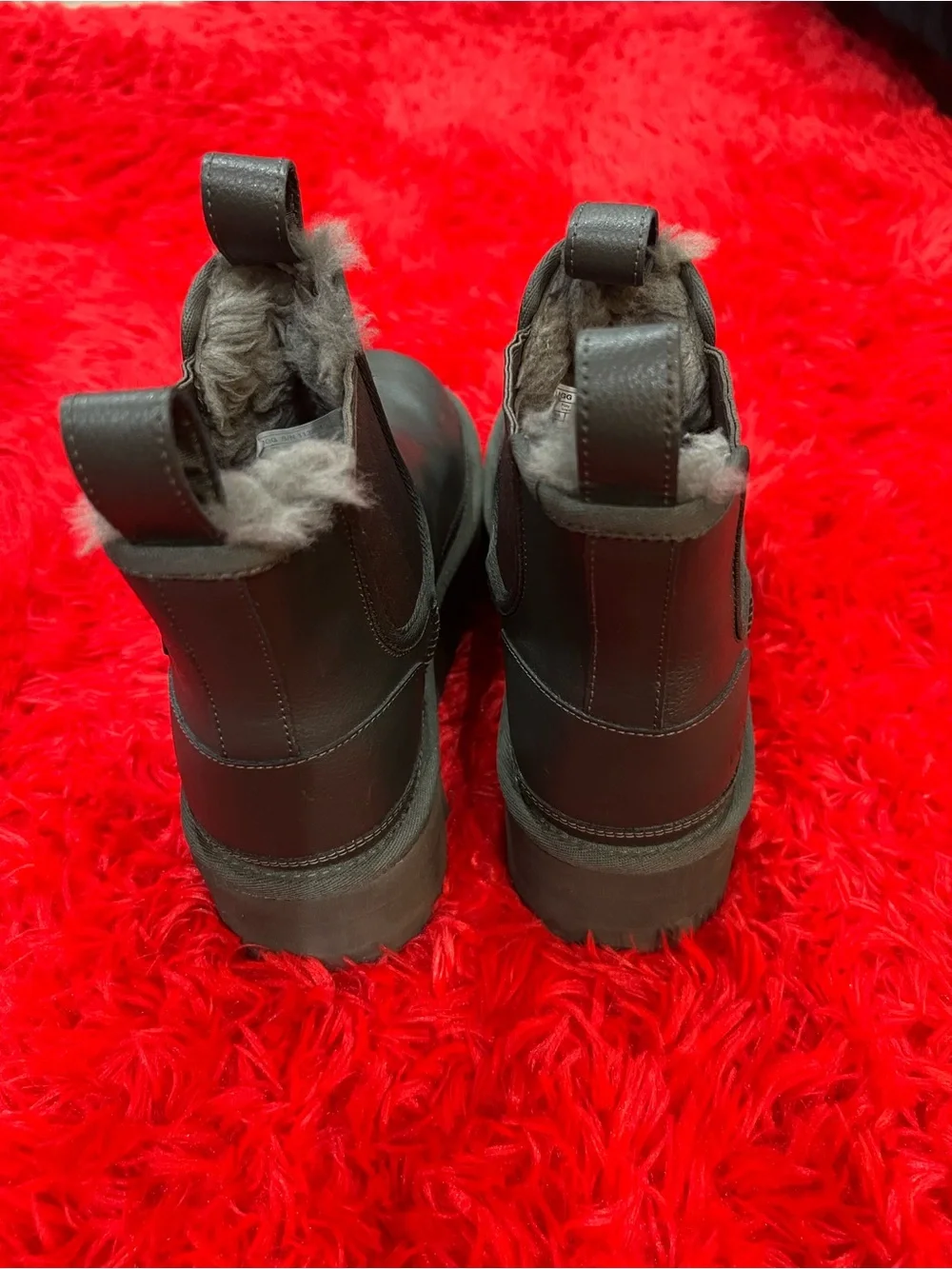 UGG platform chelsea