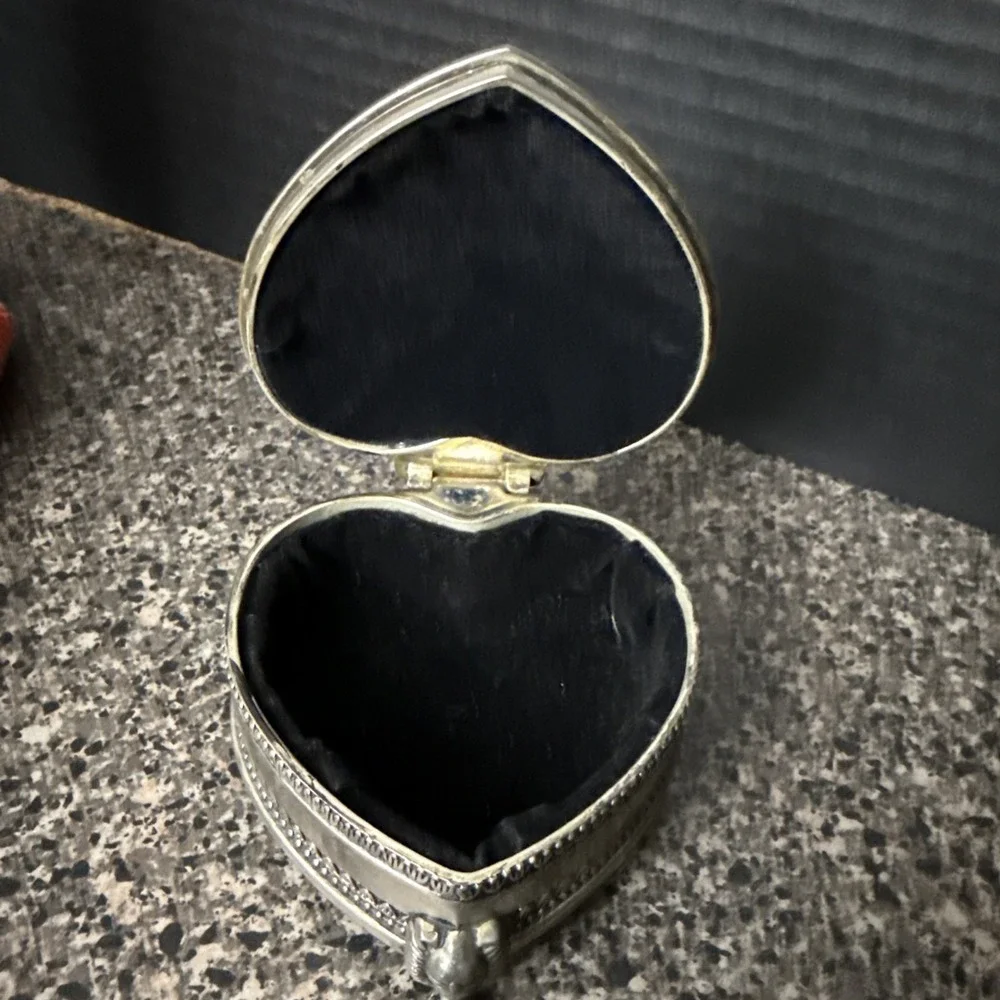 The Unbranded Brand embossed giftable