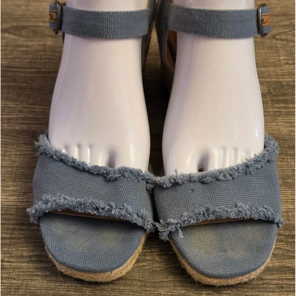 Lucky Brand *owners are