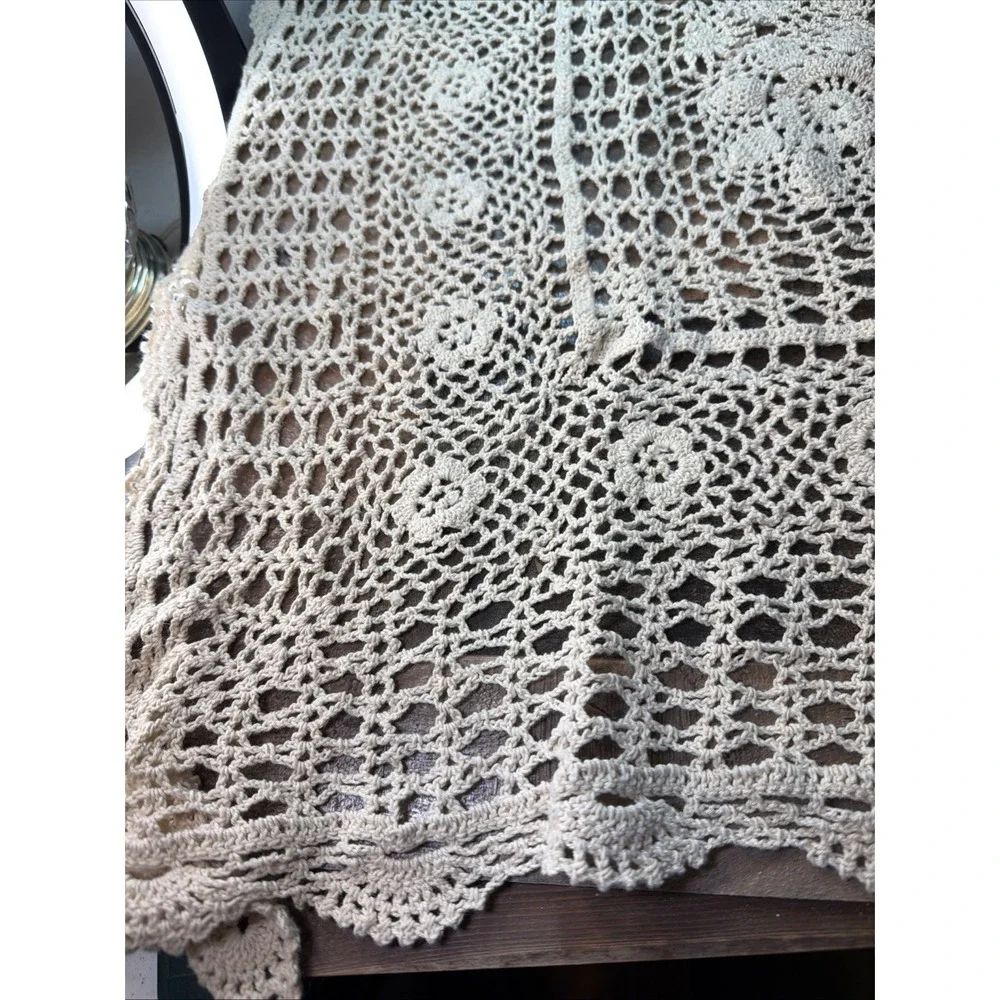 Handmade Crochet Lace Tablecloth Cream Cotton Oblong 53x66 Vtg Geometric Floral