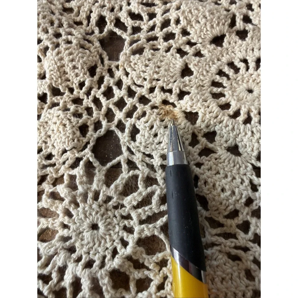 Handmade Crochet Lace Tablecloth Cream Cotton Oblong 53x66 Vtg Geometric Floral