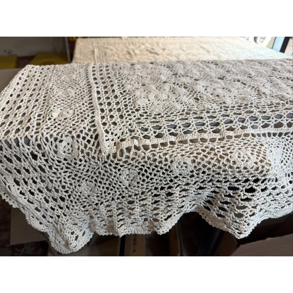 Handmade Crochet Lace Tablecloth Cream Cotton Oblong 53x66 Vtg Geometric Floral