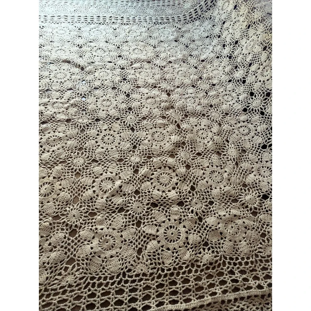 Handmade Crochet Lace Tablecloth Cream Cotton Oblong 53x66 Vtg Geometric Floral