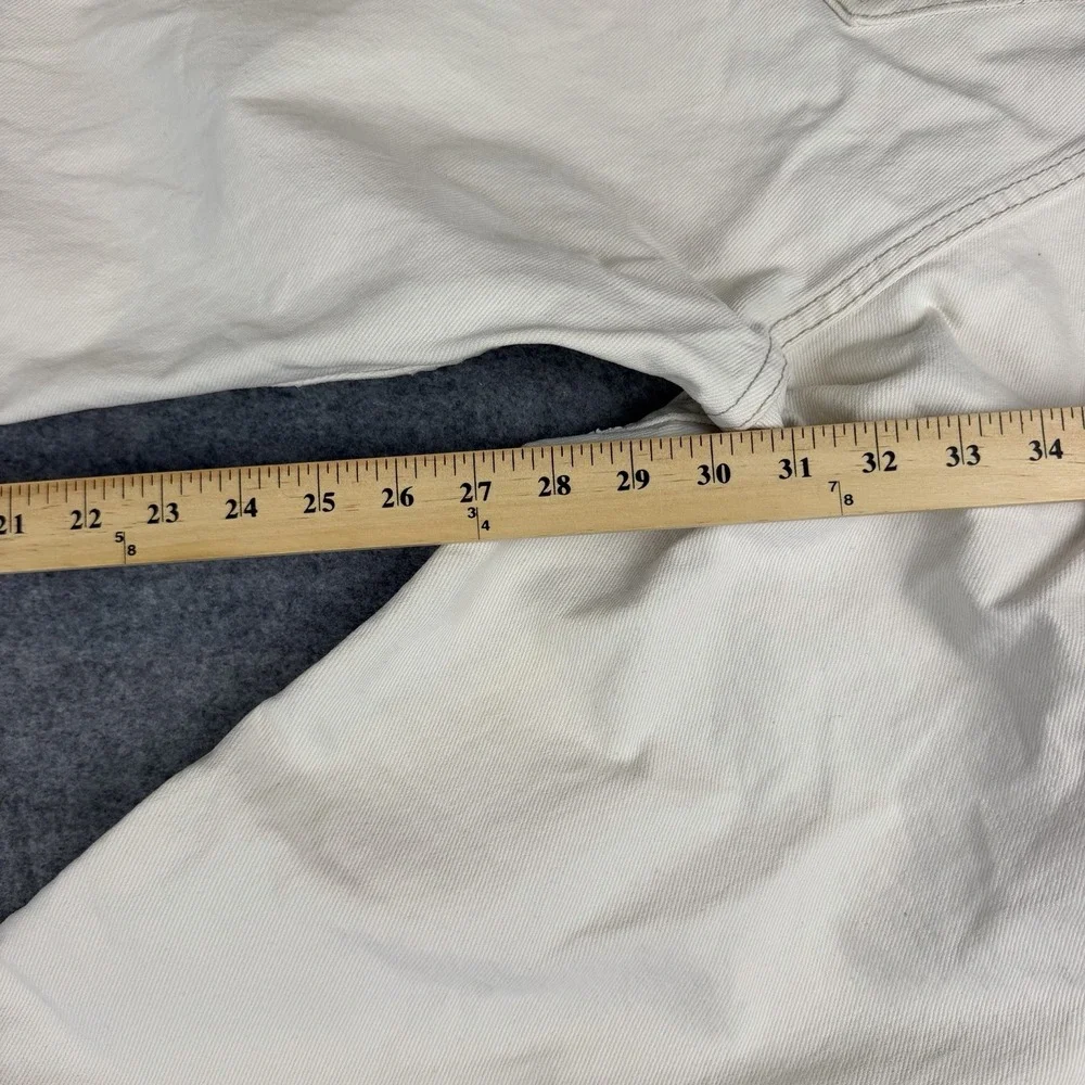 Levis adds feature