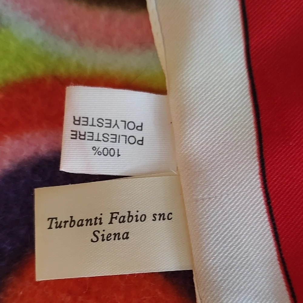 N/A luxurious scarf