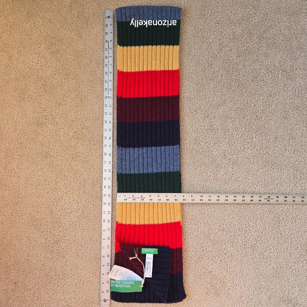 United Colors Of Benetton odors scarf