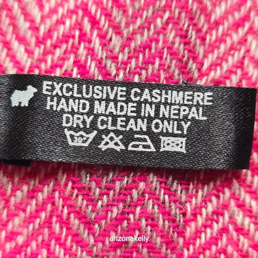 N/A scarves detail
