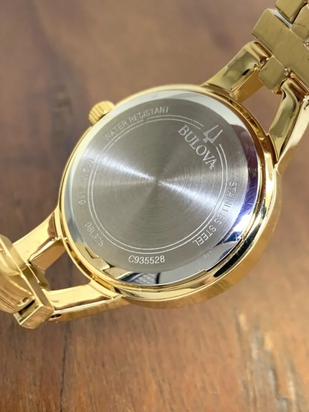 Bulova Women's Watch 98L325 Mother of Pearl Dial Gemmed Gold Steel 25mm