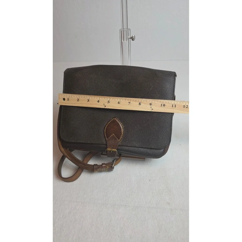 Louis Vuitton louis exceptional rubs