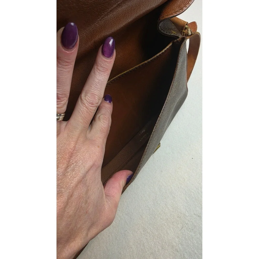 Louis Vuitton crossgrain shoulder was