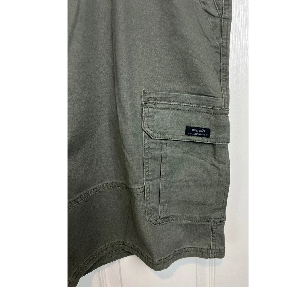 Wrangler cargo shorts