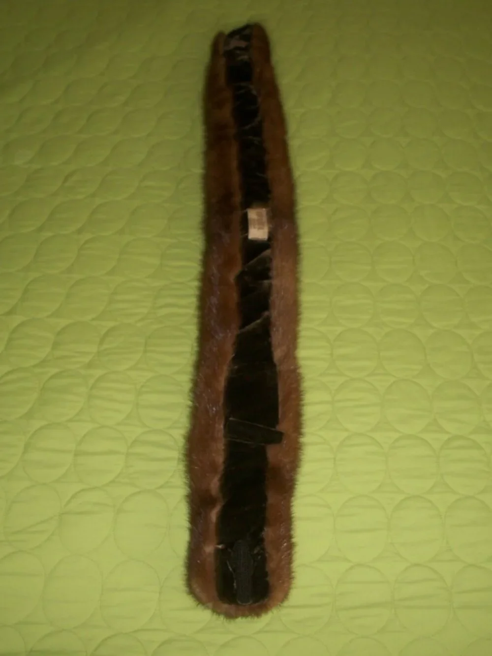 Gruidl decades intact stole