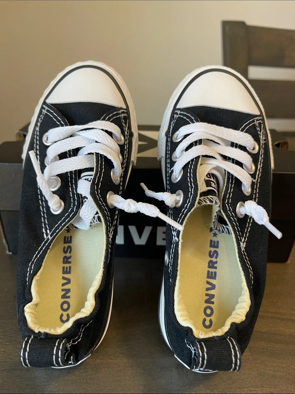 Converse black canvas