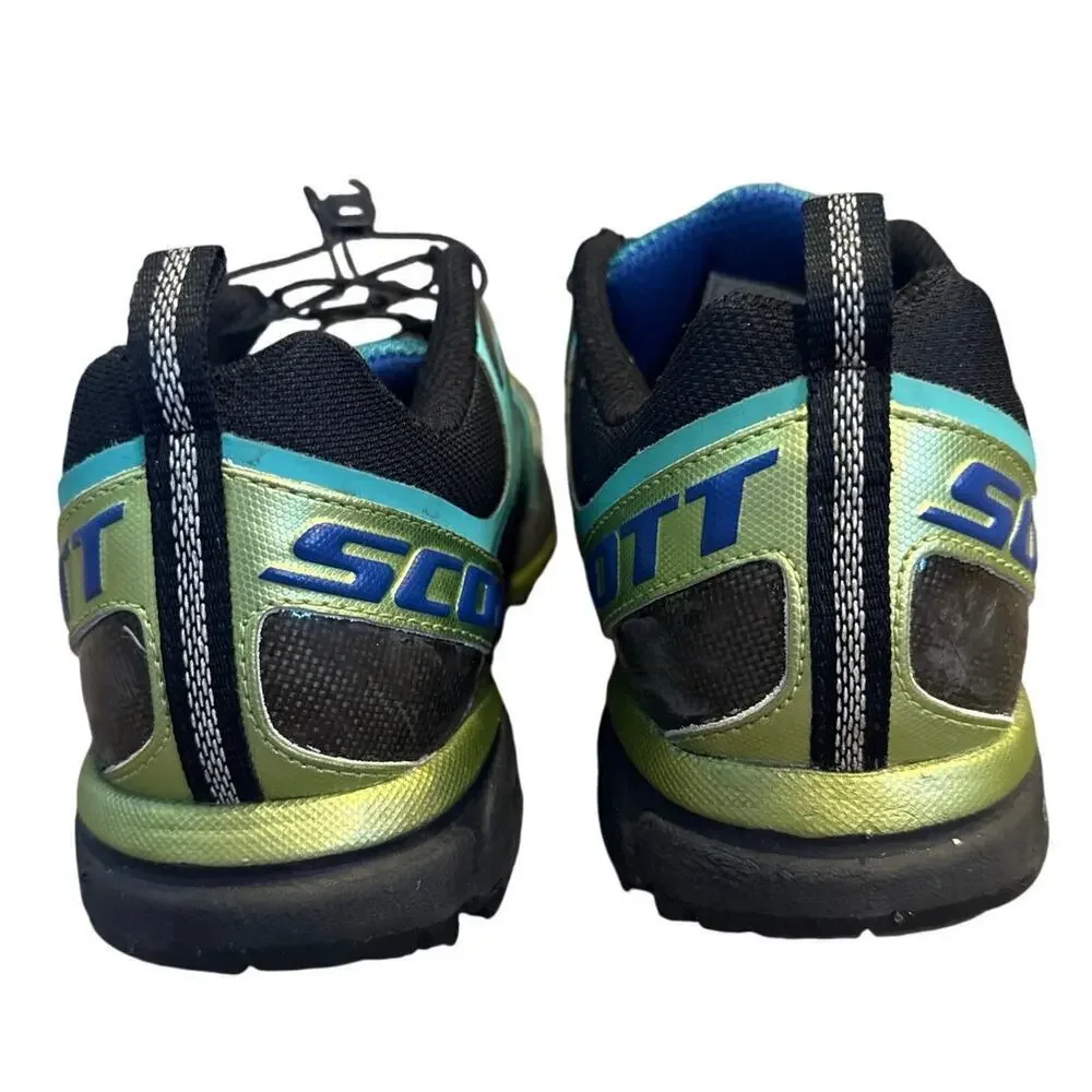 Scott women’s aztec