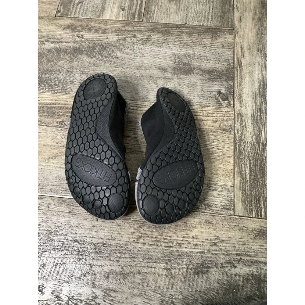 FitKicks Live Well Women Large Foldable Barefoot Yoga Comfort Shoe Slip On Black