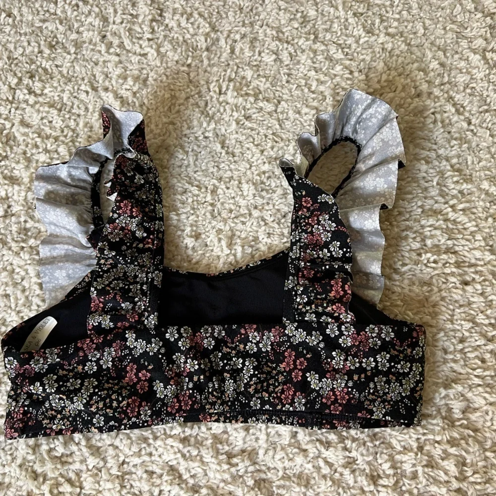 Chelsea & Violet girls size