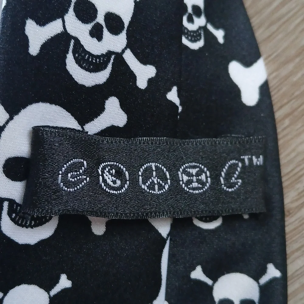 HALLOWEEN Goth Iconic Skulls Cross Bones Necktie Pattern  - Black and White 58