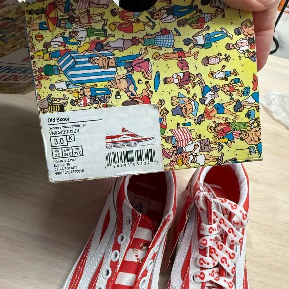 Vans marks bottom