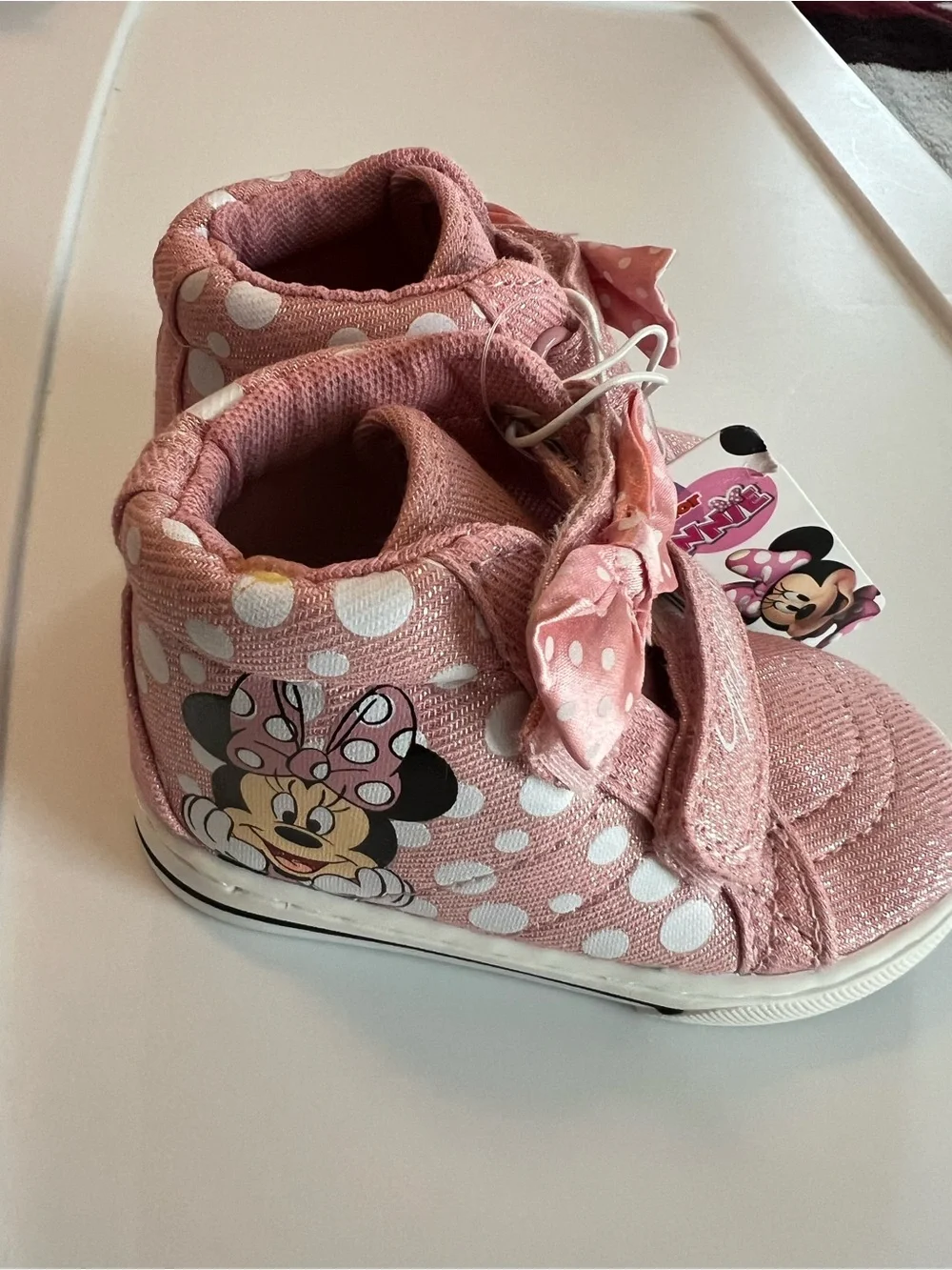 Disney hook collar bow