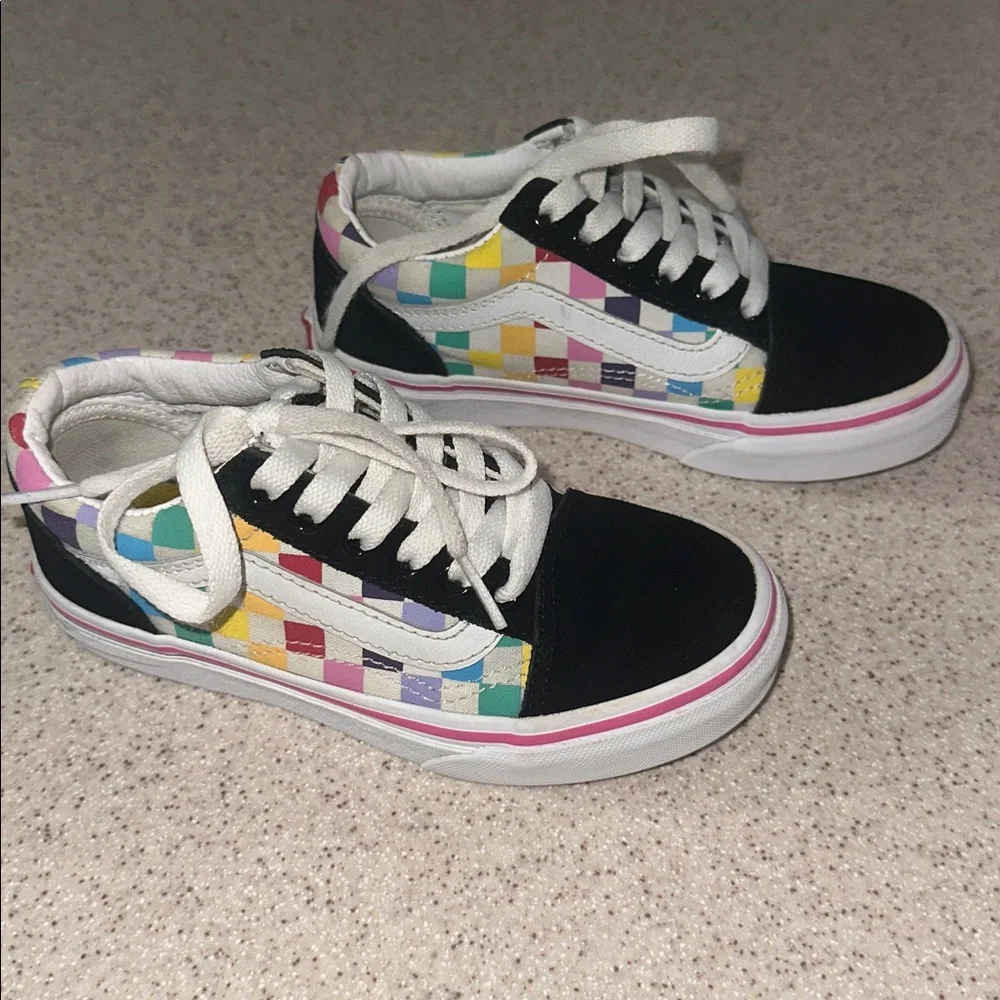 Vans Missy Rainbow Checkerboard Old Skool sneakers Kids size 12