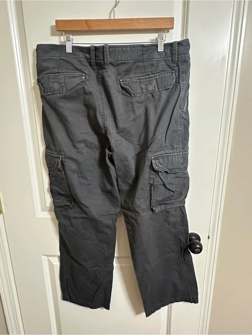 Old Navy Men's Black Cargo Pants with Flap Pockets
