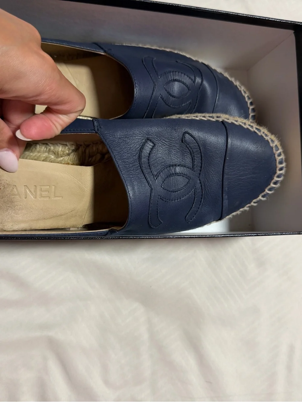 CHANEL flats navy