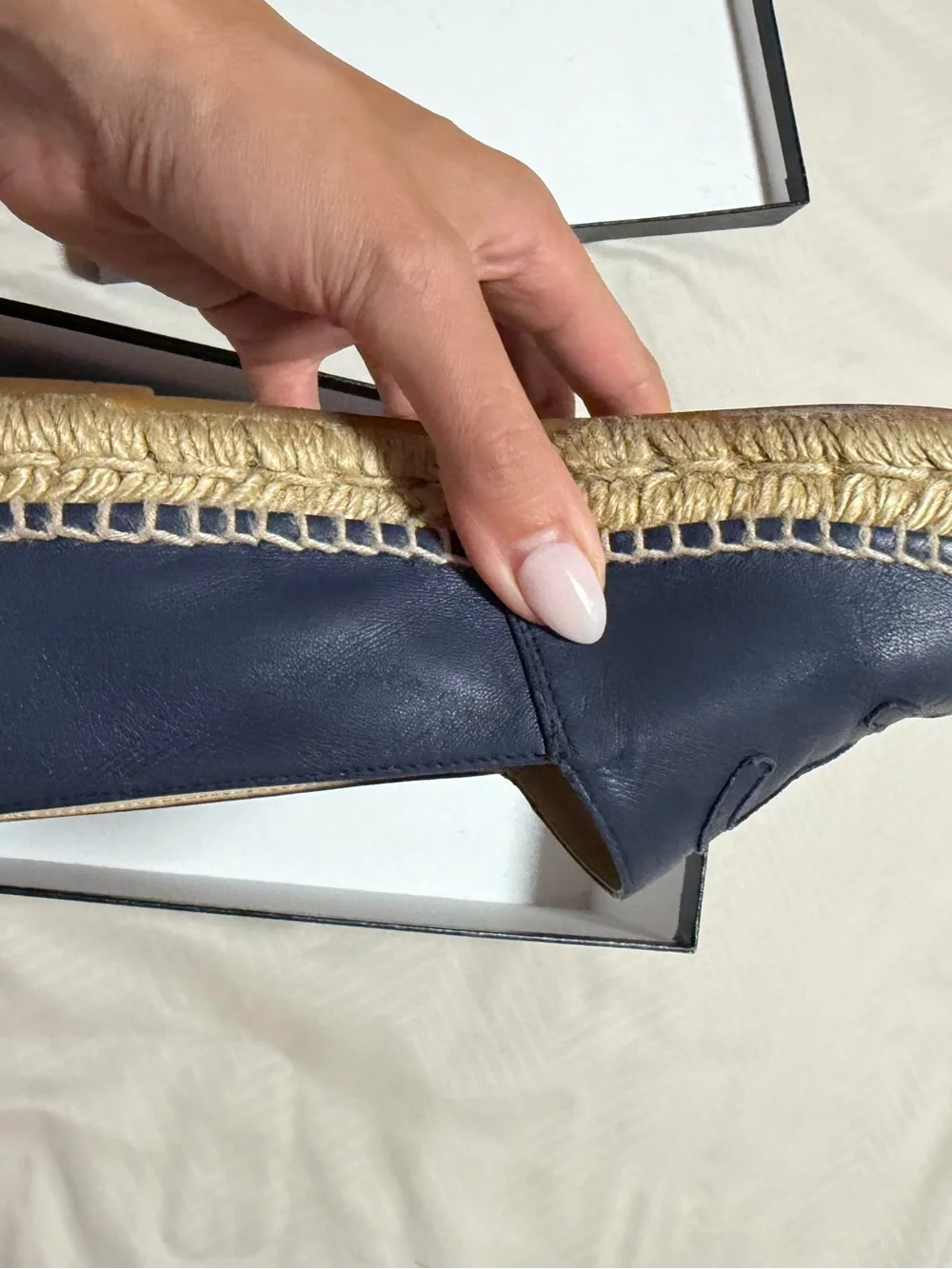 CHANEL flats no worn