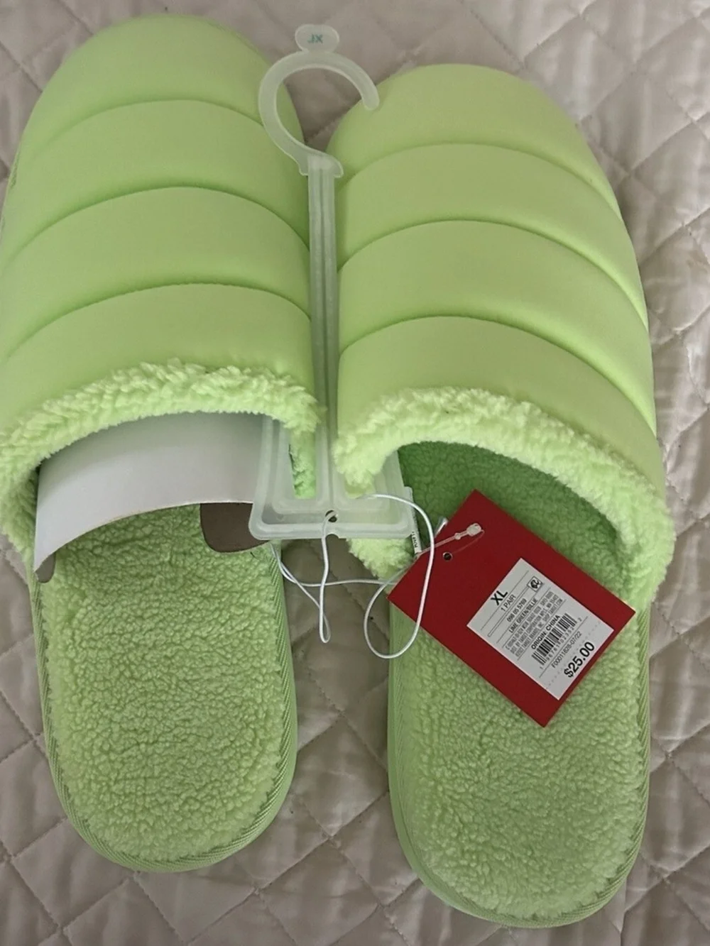 Wondershop Kids' Plush Slide Slippers in Light Green