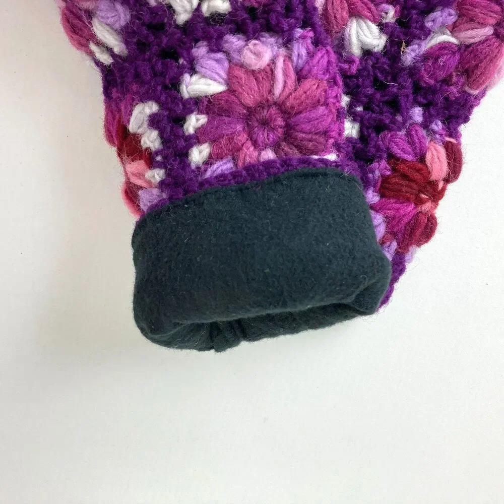 WoolKan hand knitted
