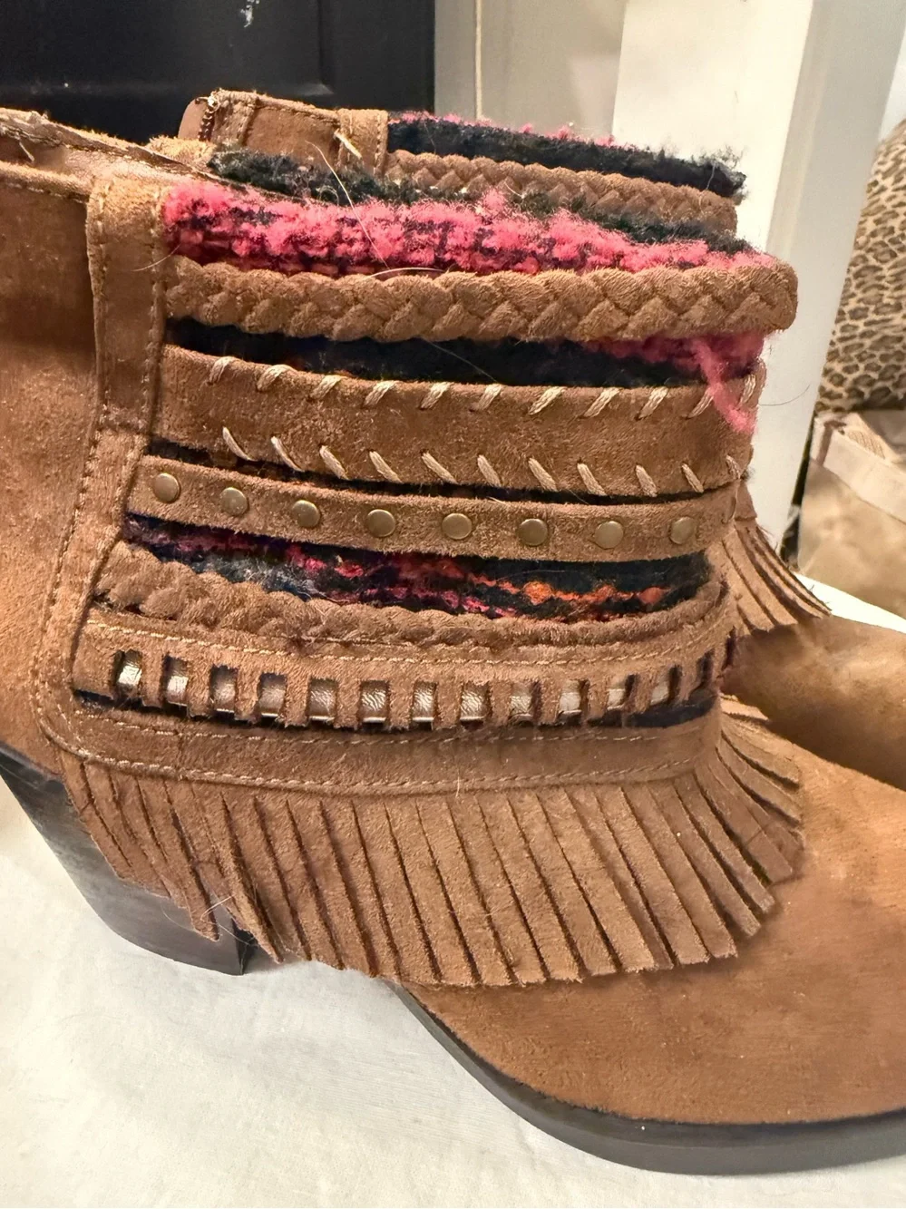 Mudd brown faux