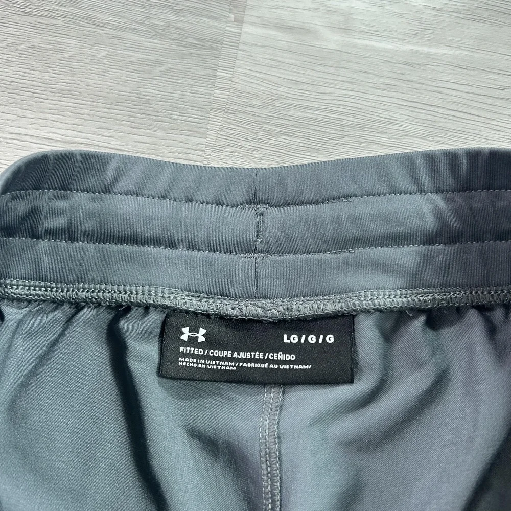 Under Armour Track Pants Mens Large Gray Woven Tapered Elastic Waist Athletic