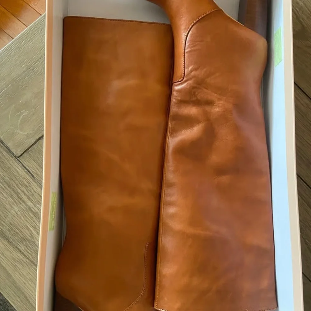 Loeffler Randall classic over