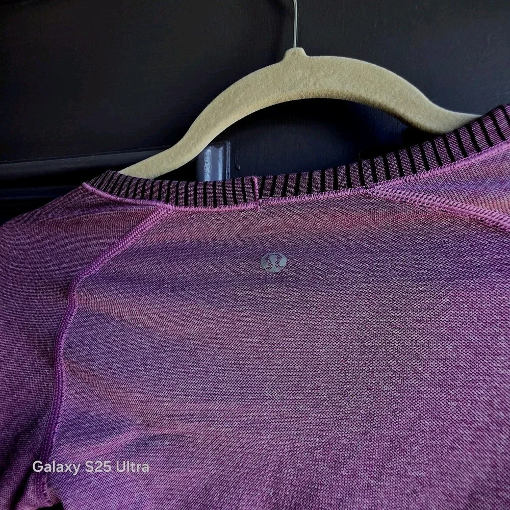 Lululemon Shirt Womens‎ 2 Royal Plum Swiftly Tech Long Sleeve Running Yoga
