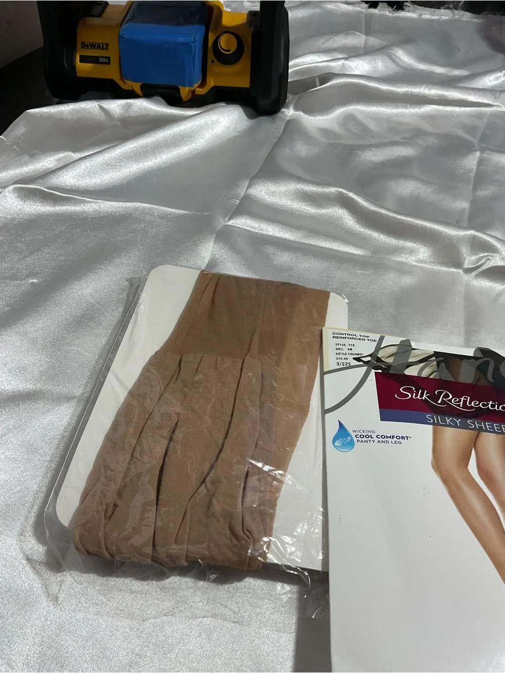 Hanes silk reflections