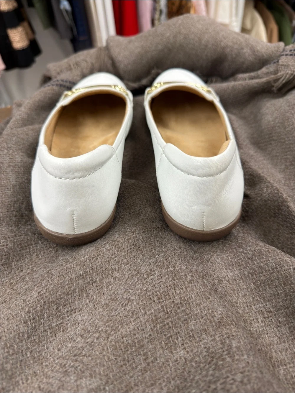 Naturalizer classic white