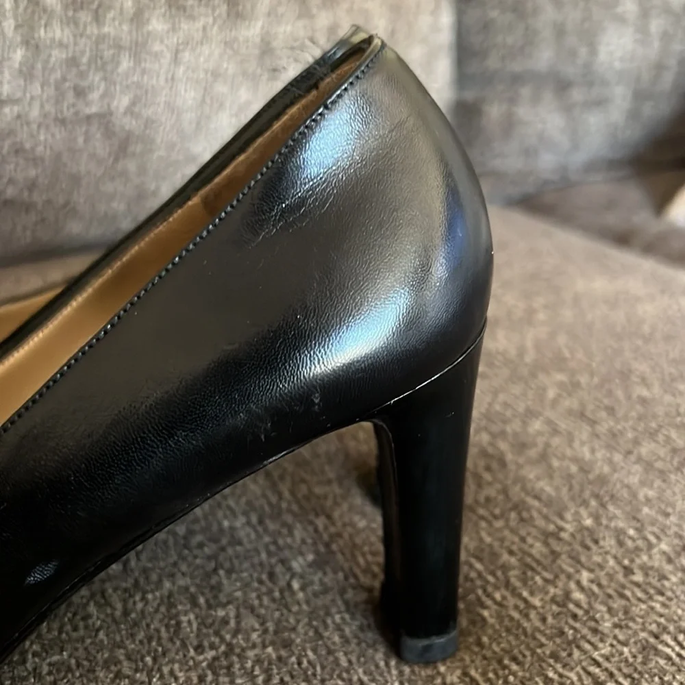 St. John Black Leather Square Toe Block Heel Made‎ in Italy Size 7.5