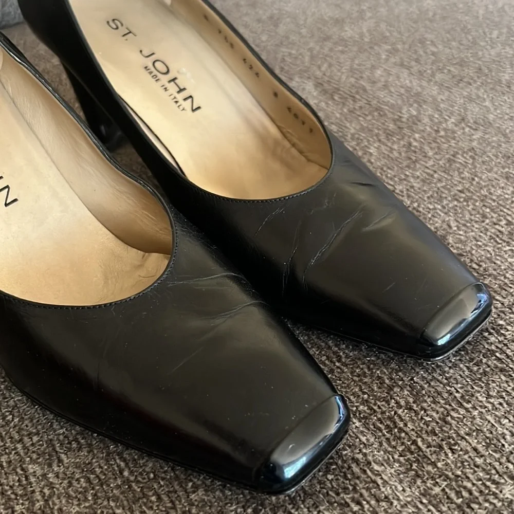 St. John Black Leather Square Toe Block Heel Made‎ in Italy Size 7.5