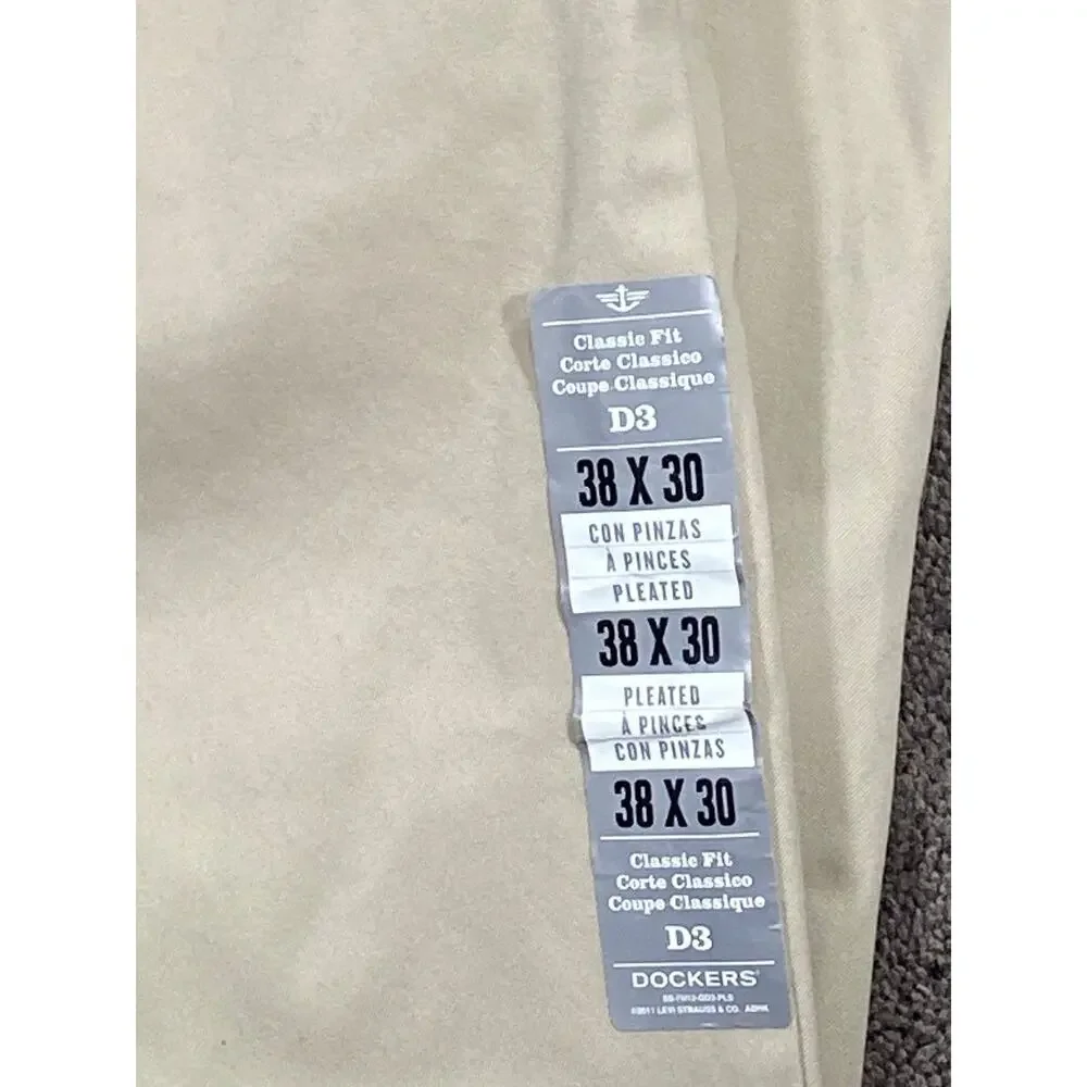 Dockers nwt pleated