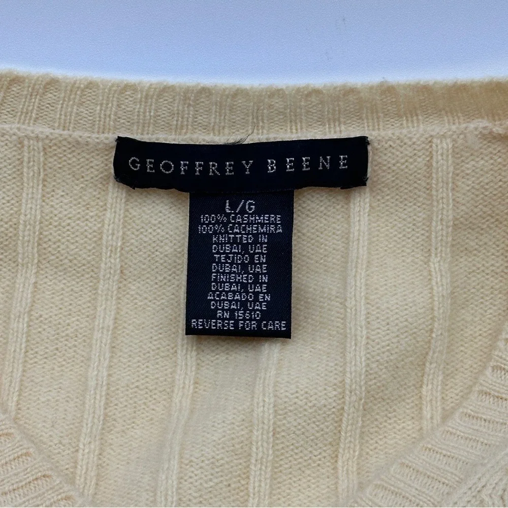 Geoffrey Beene Mens L V-Neck‎ Ribbed Knit 100% Cashmere Sweater Yellow
