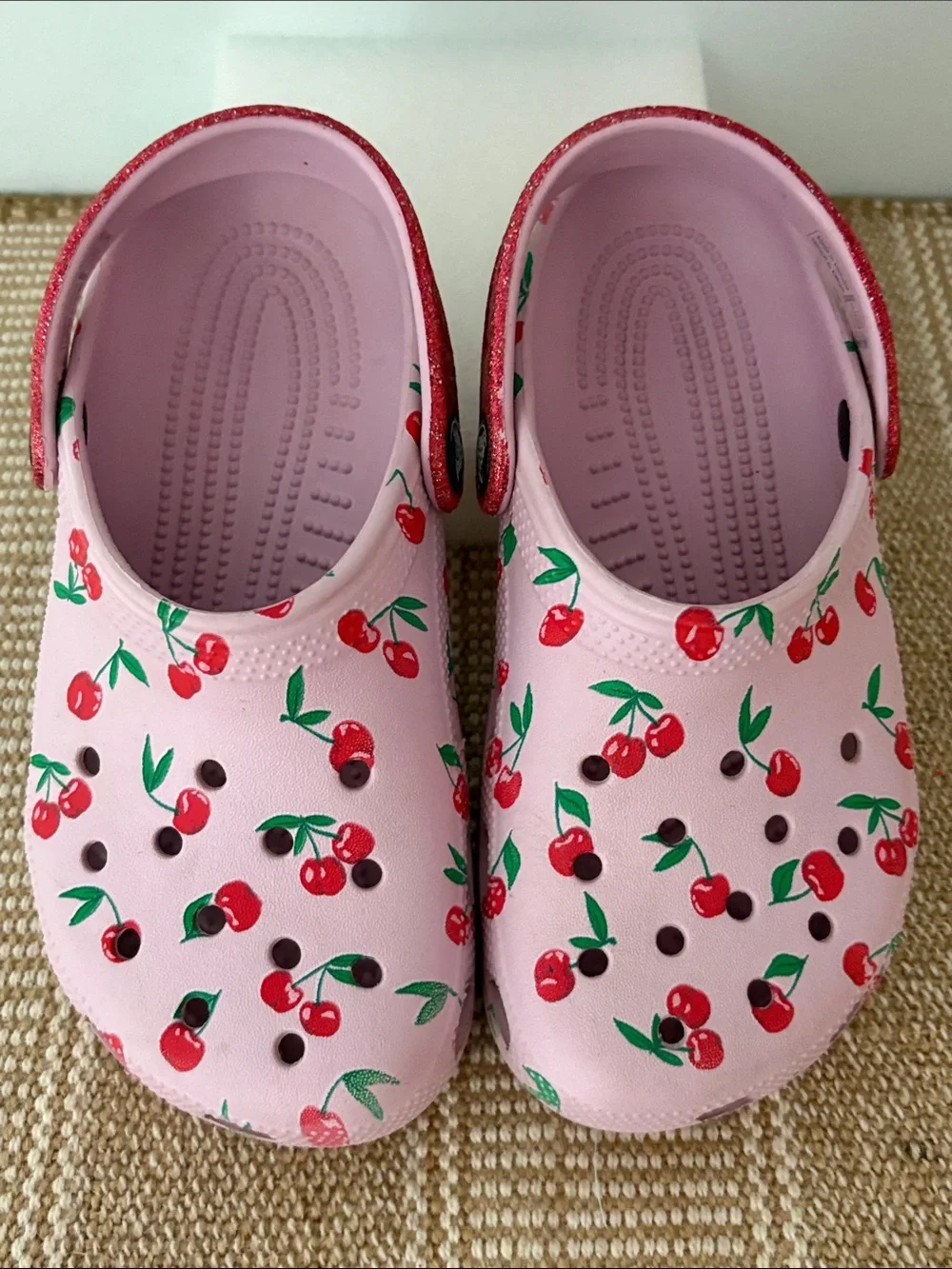 CROCS Class Kids Pink Cherry-Print Clogs with Red Glitter Heel Strap.  Size-2